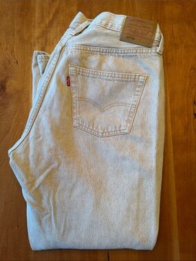 Levi’s 501 90’s
W 31”
L 27”
Flat waist 16”